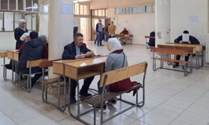اجتماعات لأهالي الطلاب مع المدرسين في ثانوية الغراء الشرعية بدمشق - 15 آذار 2025 (ثانوية الغراء/ فيسبوك) 