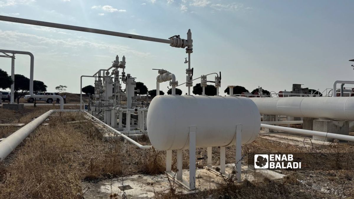 زيادة ساعات التغذية الكهربائية مرتبطة بوصول الغاز الأذري للمنطقتين الوسطى والجنوبية - 2 آب 2025 (عنب بلدي/ ديان جنباز)