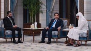 جانب من لقاء الرئيس السوري أحمد الشرع مع رئيس حكومة العراق محمد شياع السوداني في الدوحة - 15 نيسان 2025 (واع)