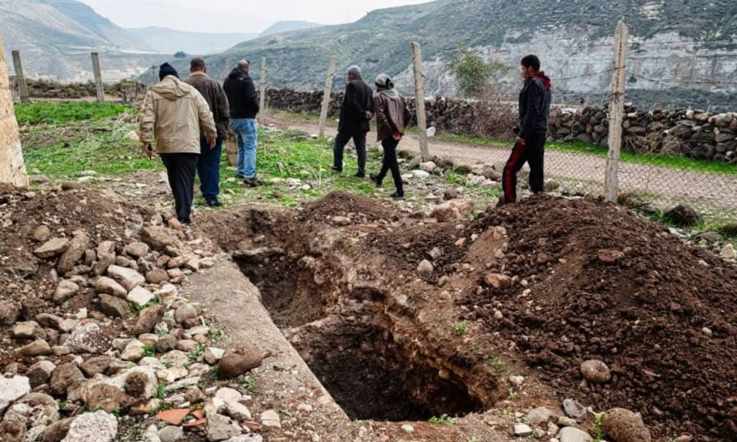 عمليات تنقيب غير قانونية تعرض لها موقع أثري في سوريا - 21 أيار 2025 (المديرية العامة للآثار والمتاحف/فيسبوك)