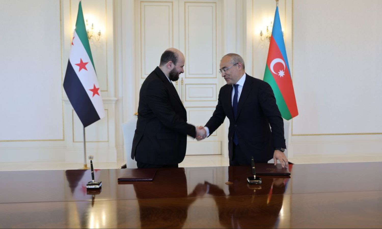 توقيع مذكرة تفاهم في مجالات الطاقة وتوريد الغاز الطبيعي بين سوريا وأذربيجان - 12 تموز 2025 (سانا)