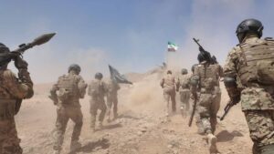 تدريبات بالذخيرة الحية لعناصر الفرقة "42" ضمن الجيش السوري - 27 تموز 2025 (وزارة ادفاع السورية)