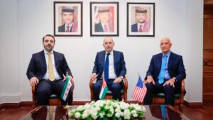 اجتماع ثلاثي في الأردن شارك فيه وزير الخارجية السوري أسعد الشيباني لبحث وقف إطلاق النار في السويداء - 12 آب 2025 (وزارة الخارجية السورية)
