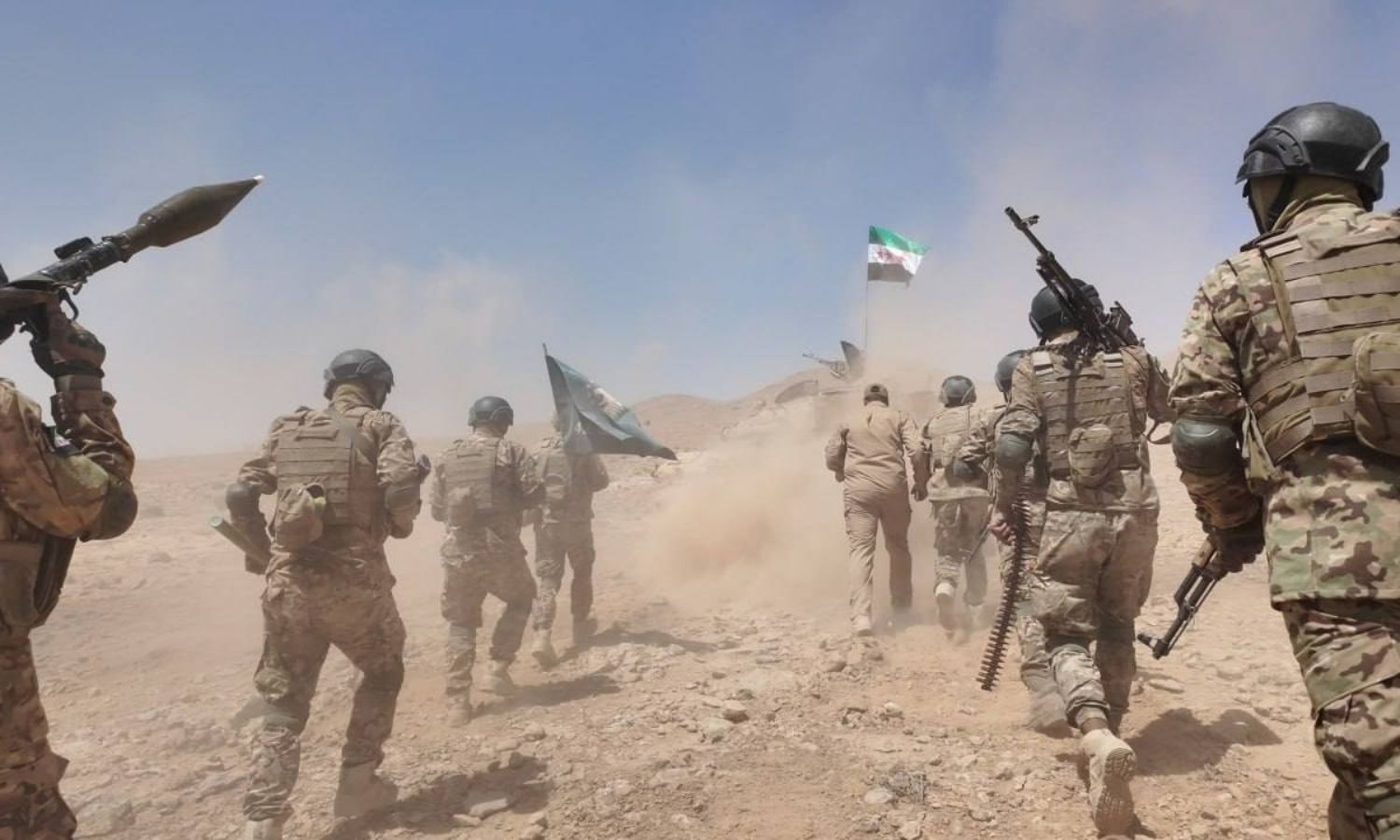 تدريبات بالذخيرة الحية للفرقة 42 بالجيش العربي السوري - 27 تموز 2025 (وزارة الدفاع السورية/ فيسبوك)