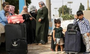 الخارجية السورية ترسل وفدًا تقنيًا للسودان لتقديم خدمات قنصلية للسوريين - 1 أيلول 2024 (BBC) 