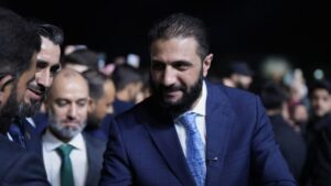 الرئيس السوري في المرحلة الانتقالية أحمد الشرع خلال حملة "الوفاء لإدلب" - 26 أيلول 205 (سانا)