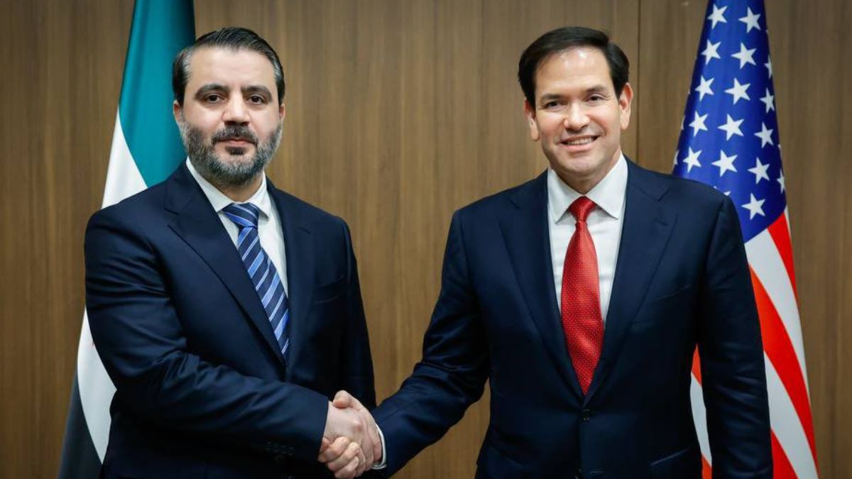 وزير الخارجية السوري يلنقي نظيره الأمريكي في أنطاليا بتركيا 15 من أيار 2025 ( أسعد الشيباني/ إكس)