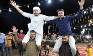 حفلة زفاف في بلدة الشجرة بريف درعا الغربي - 26 آب 2025 (استوديو نوى للتصوير/فيسبوك)
حفلة زفاف في بلدة الشجرة بريف درعا الغربي - 26 آب 2025 (استوديو نوى للتصوير/فيسبوك)
