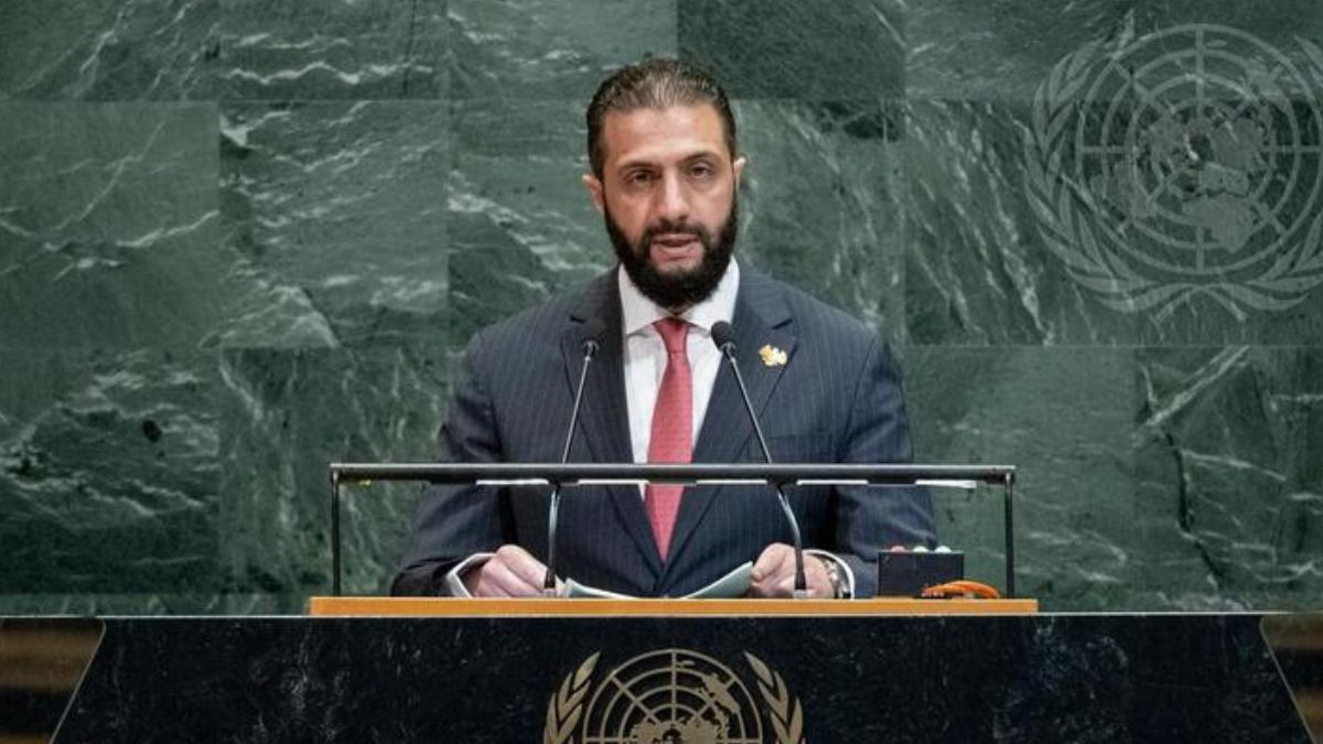 الرئيس السوري، أحمد الشرع، خلال إلقائه كلمة في الجمعية العامة للأمم المتحدة 24 أيلول 2025 ( مكتبة الصور في الأمم المتحدة)