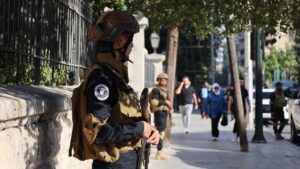 عناصر من الأمن الداخلي تنفذ انتشارًا بمحيط مكان إقامةى مؤتمر للمؤثرين في حلب - 2 أيلول 2025 (وزارة الداخلية)