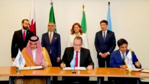 التوقيع على المبادرة السعودية القطرية لمنحة مالية مشتركة لتمويل رواتب القطاع العام - 24 أيلول 2025 (وكالة الأنباء السعودية)