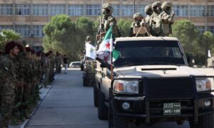 خلال عرض عسكري للفرقة 76 من الجيش السوري في حلب - 1 تموز 2025 (وزارة الدفاع)
