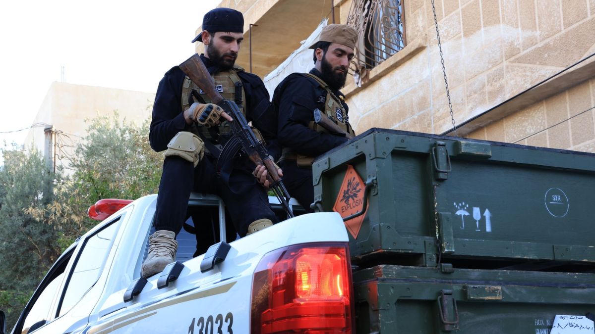 القبض على خلية تابعة لحزب الله اللبناني بريف دمشق وبحوزتها صواريخ غراد 11 أيلول 2025 (وزارة الداخلية السوية)