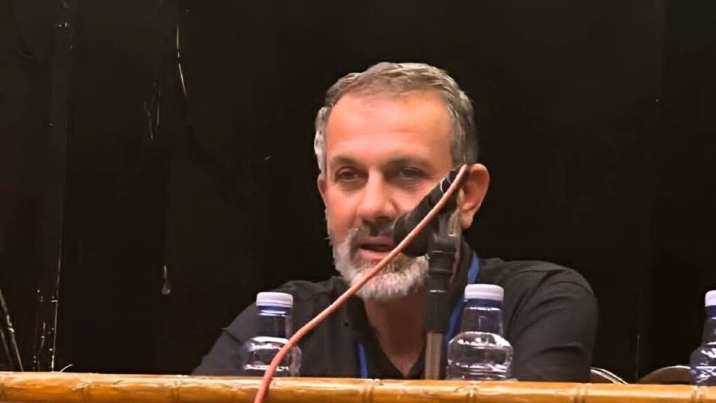 القيادي والناشط السابق منيف قداح من احد الفعاليات المجتمعية في مدينة درعا بعد سقوط النظام (عنب بلدي/ محجوب الحشيش)
