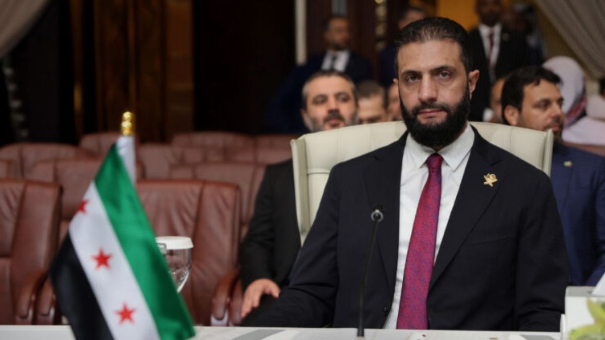 من حضور الرئيس السوري أحمد الشرع للقمة الإسلامية في الدوحة - 15 أيلول 2025 (سانا)