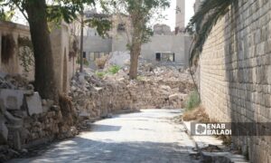 الجانب الخلفي من المدرسة "الخسرفية" الأثرية في حلب - 9 أيلول 2025 (عنب بلدي/ محمد مصطو)
