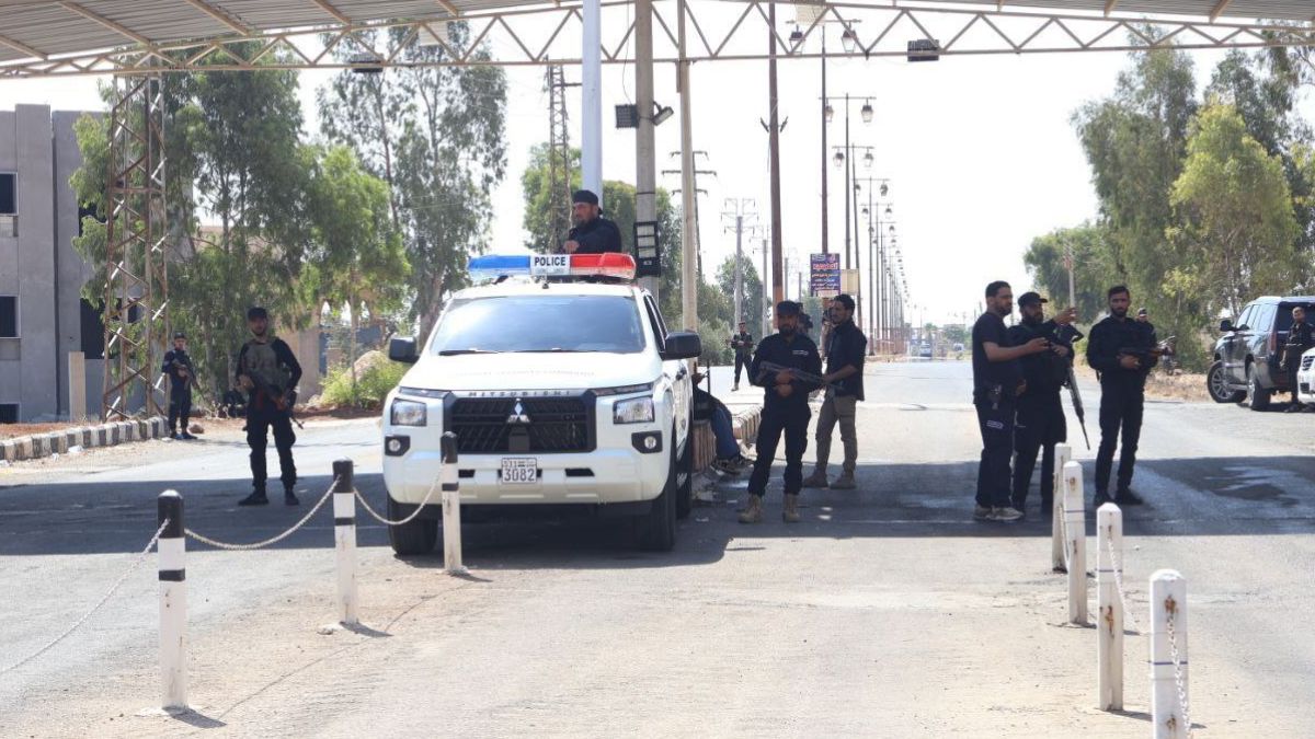 قوى الأمن الداخلي تؤمن طريق المساعدات إلى السويداء ـ 23 تموز 2025 (محافظة السويداء)