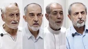 من اليمين محمد الشعار وأحمد حسون وعاطف نجيب وإبراهيم حويجة (وزارة العدل السورية/ إكس)