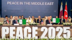 الدول الضامنة توقع على وثيقة اتفاق غزة (Michael Kappeler/dpa/picture alliance)