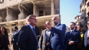 وزير الخارجية الألماني يوهان فاديفول يزور حرستا بريف دمشق برفقة وزير الطوارئ رائد الصالح - 30 تشرين الأول 2025 (رائد الصالح/ إكس) وزير الخارجية الألماني يوهان فاديفول يزور حرستا بريف دمشق برفقة وزير الطوارئ رائد الصالح - 30 تشرين الأول 2025 (رائد الصالح/ إكس)