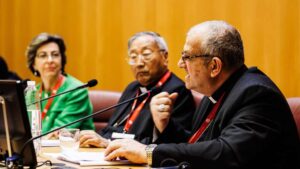 المطران جاك مراد يتحدث في مؤتمر عام في قاعة المعهد البابوي الآبائي بروما - 29 تشرين الأول 2025 (عون الكنيسة المحتاجة/ فلافيو إيانييلو)  المطران جاك مراد يتحدث في مؤتمر عام في قاعة المعهد البابوي الآبائي بروما - 29 تشرين الأول 2025 (عون الكنيسة المحتاجة/ فلافيو إيانييلو)