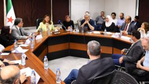 وزيرة الشؤون الاجتماعية والعمل، هند قبوات، تعقد ورشة حوارية بعنوان “مقدمات أولية لتطوير قانون المنظمات غير الحكومية” - 23 نيسان 2025 (سانا)
 