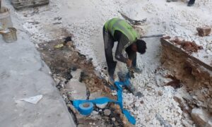 استبدال شبكات المياه في حي صلاح الدين بمدينة حلب - 8 تشرين الأول 2025 (مؤسسة مياه حلب/فيسبوك)
