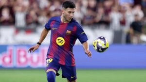 روني بردغجي في المباريات التحضيرية لنادي برشلونة (Barca Universal)