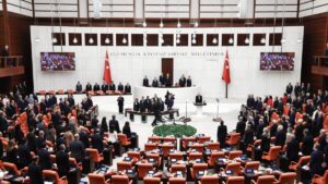 الرئيس التركي رجب طيب أردوغان بلقي كلمة داخل مجلس البرلمان التركي بمناسبة دورته الـ 28 وسنته التشريعية الرابعة - 1 تشرين الأول 2025 (مجلس البرلمان التركي/ فيسبوك)