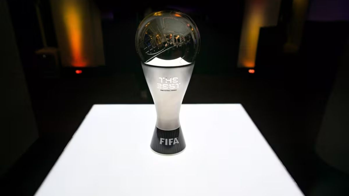 مجسم جائزة أفضل لاعب في العالم 6 تشرين الأول 2025 (FIFA)