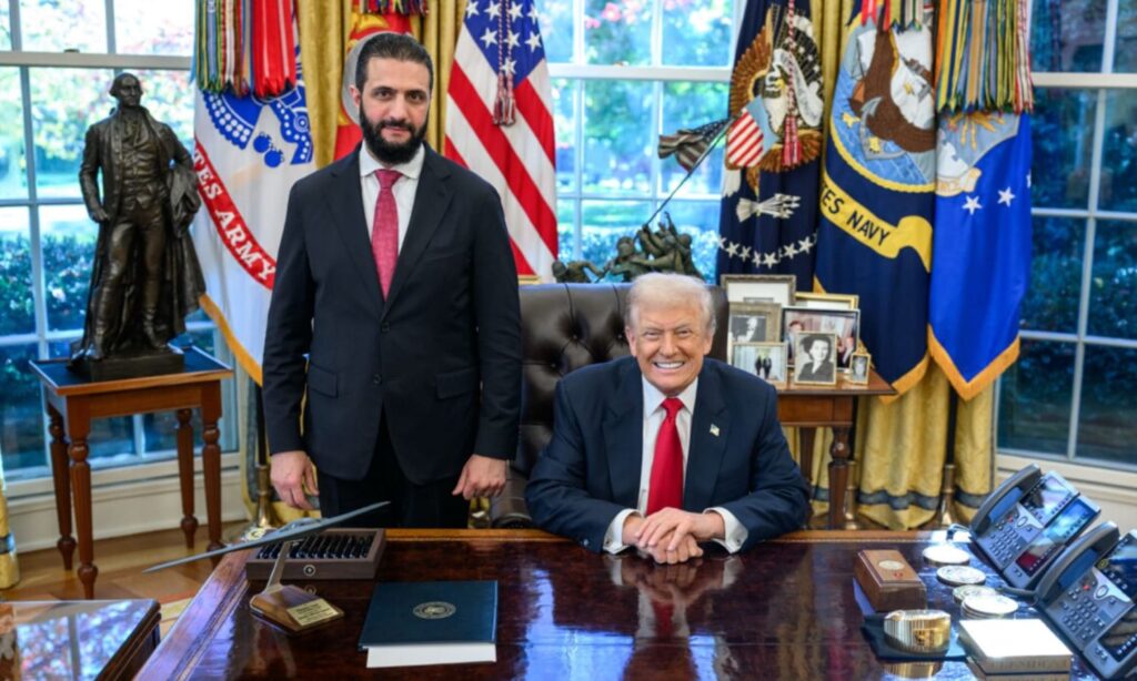 الرئيس الأمريكي دونالد ترامب يستقبل الرئيس السوري أحمد الشرع في البيت الأبيض - 11 تشرين الثاني 2025 (ترامب/ (Truth Social