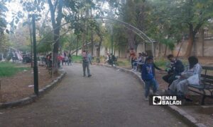 أهالٍ من مدينة حلب في حديقة السبيل -7 تشرين الثاني 2025 (عنب بلدي)
