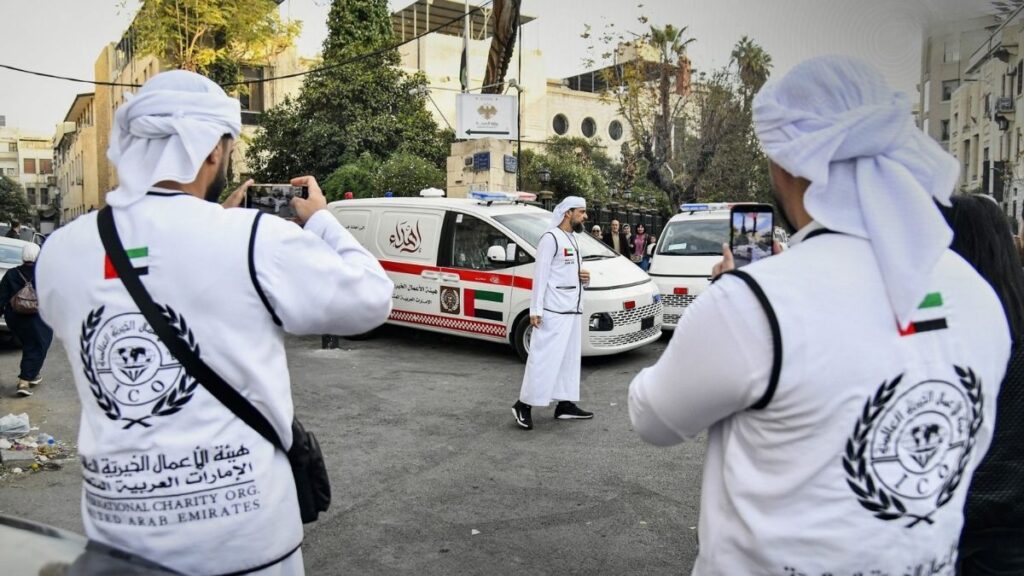 سيارات الإسعاف التي تسلمتها وزارة الصحة من هيئة الأعمال الخيرية العالمية في الإمارات - تشرين الثاني 2025 (سانا)