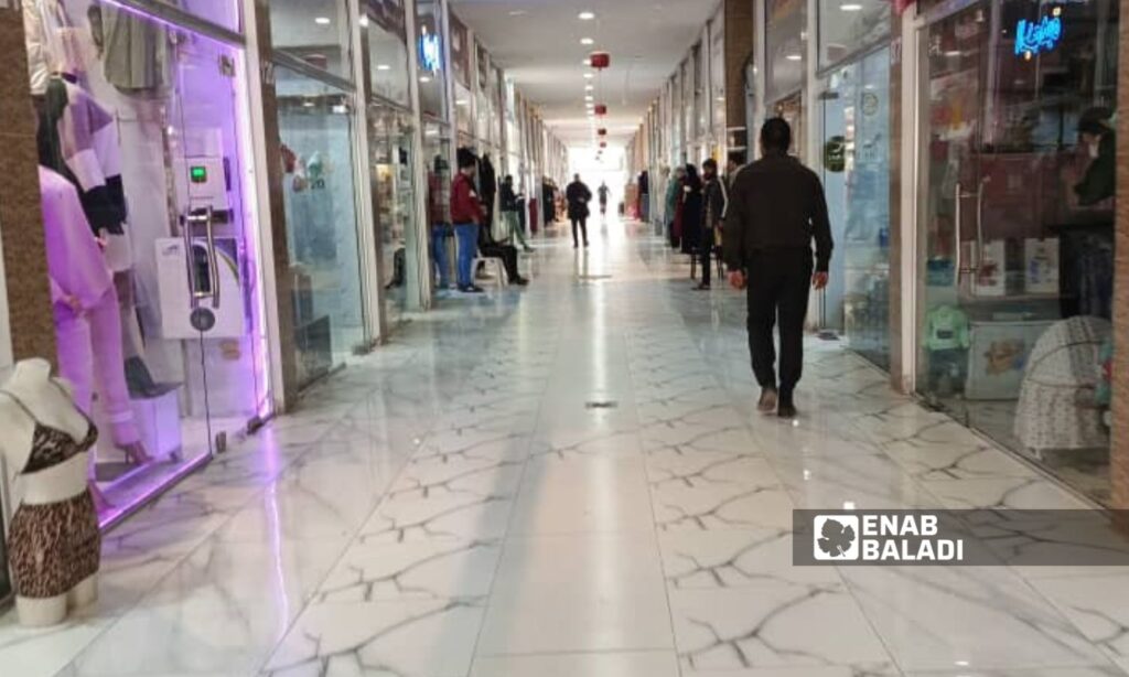 سوق الحجاز مول في مدينة درعا - 18 تشرين الثاني 2025 (عنب بلدي/ محجوب الحشيش)