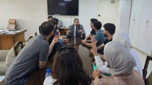 معاون وزير التعليم العالي والبحث العلمي لشؤون الطلاب، عبد الحميد الخالد، يستقبل وفدًا من طلاب جامعة الفرات فرعي الرقة والحسكة - 30 تشرين الثاني 2025 (وزارة التعليم العالي)