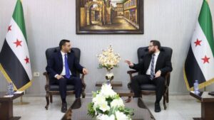 وزير التنمية الإدارية محمد السكاف، يبحث مع رئيس الجامعة الافتراضية، عبادة التامر، سبل إطلاق برامج ماجستير لموظفي القطاع الحكومي - 1 تشرين الثاني 2025 (وزارة التنمية الإدارية)