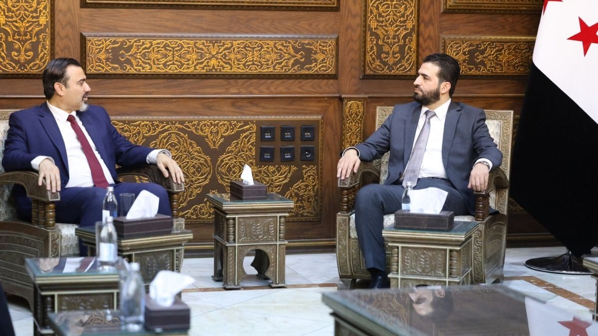 لقاء يجمع وزيري التربية والداخلية في سوريا لضمان سير العملية الامتحانية - 1 أيار 2025 (وزارة الداخلية السورية/ فيسبوك)