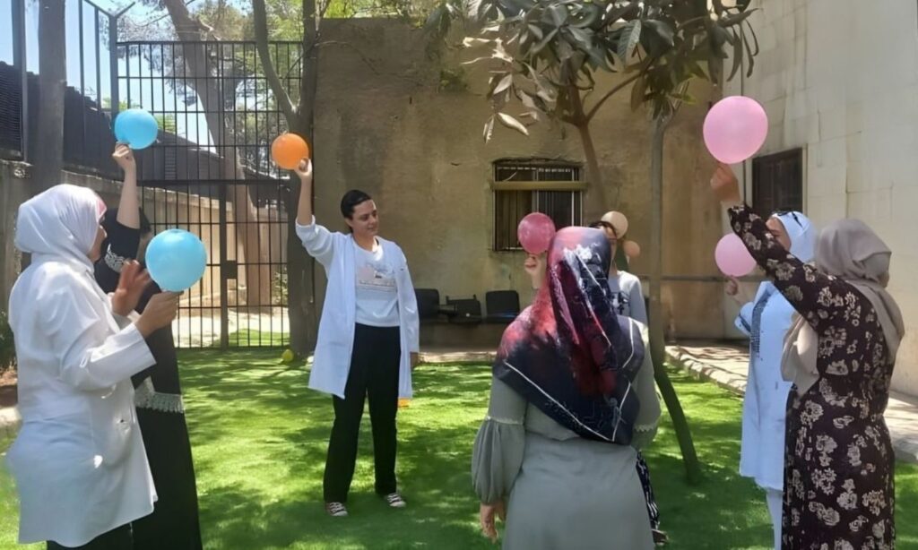نشاط جماعي في مستشفى ابن رشد مع قسم الإرشاد الاجتماعي - 5 حزيران 2025 (مستشفى ابن رشد/فيسبوك)