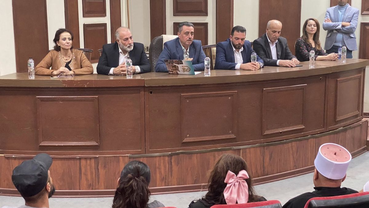 "اللجنة القانونية العليا" تلتقي بعدد من أعضاءِ الجمعيات الخيرية والمبادرات المجتمعية في محافظة السويداء - 3 تشرين الثاني 2025 (المكتب الإعلامي لـ"اللجنة القانونية العليا") "اللجنة القانونية العليا" تلتقي بعدد من أعضاءِ الجمعيات الخيرية والمبادرات المجتمعية في محافظة السويداء - 3 تشرين الثاني 2025 (المكتب الإعلامي لـ"اللجنة القانونية العليا")