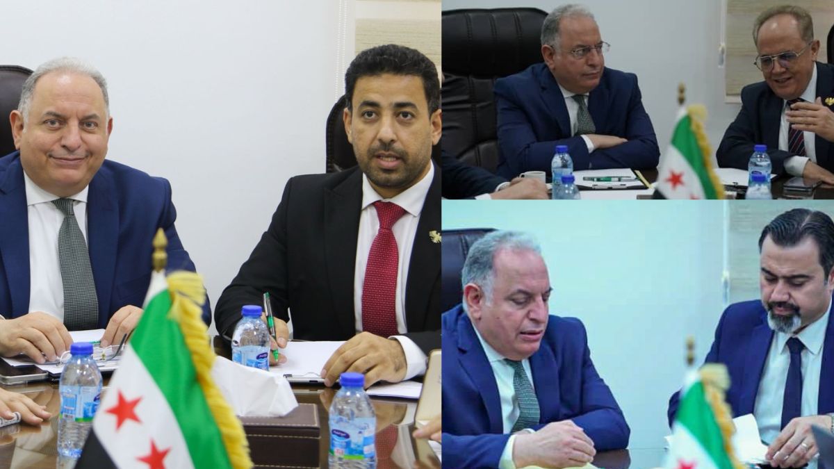 وزير المالية السوري يلتقي وزراء التربية والتعليم والصحة والتعليم العالي والبحث العلمي بثلاث اجتماعات منفصلة في مقر وزارة المالية - 30 تشرين الأول 2025 (وزير المالية/لينكد إن)