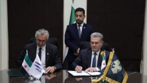 وزارة الصحة توقع اتفاقية مع صندوق الائتمان لإعادة إعمار سوريا لدعم الخدمات الصحية في ريف حلب - 13 تشرين الثاني 2025 (وزارة الصحة/تلجرام)