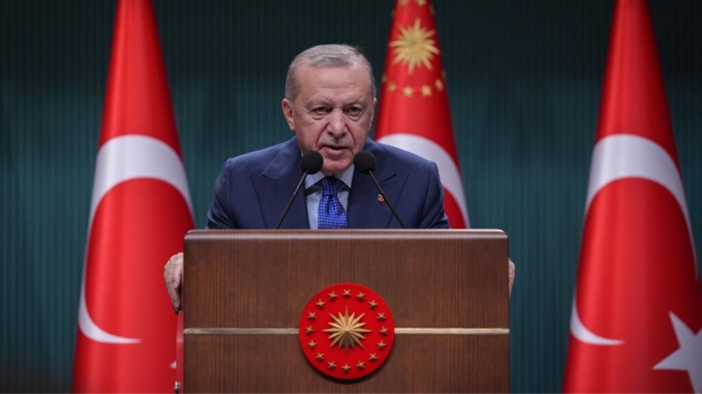 الرئيس التركي رجب طيب أردوغان يؤكد تمسك بلاده بتنفيذ اتفاق 10 آذار - 17 تشرين الثاني (وكالة الأناضول)