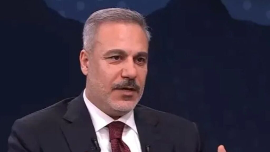وزير الخارجية التركي يوضح أهم الملفات التي ناقشها في أمريكا هخلال مقابة مع قناة "خبر التركية" - 15 تشرين الثاني (قناة خبر التركية)