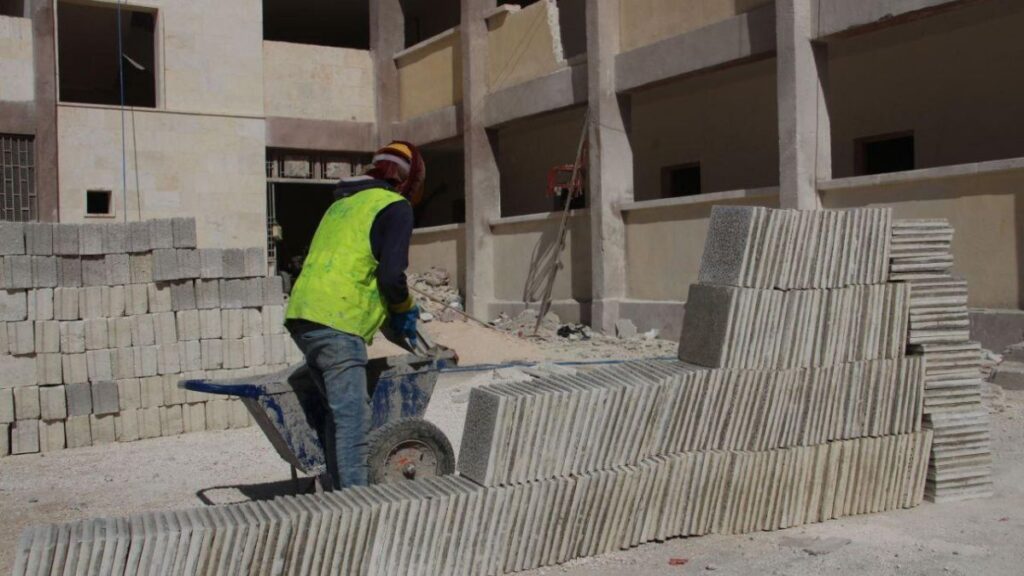 من ترميم المدارس في مدينة حلب -23 تشرين الأول 2025 (وزارة التربية السورية)
