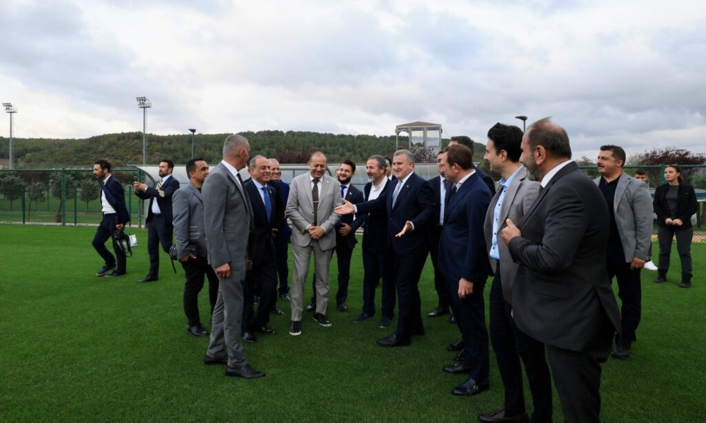 زيارة وزير الرياضة والشباب السوري إلى تركيا لتعزيز التعاون الرياضي بين البلدين - 3 تشرين الأول 2025 (وزارة الرياضة والشباب السورية)