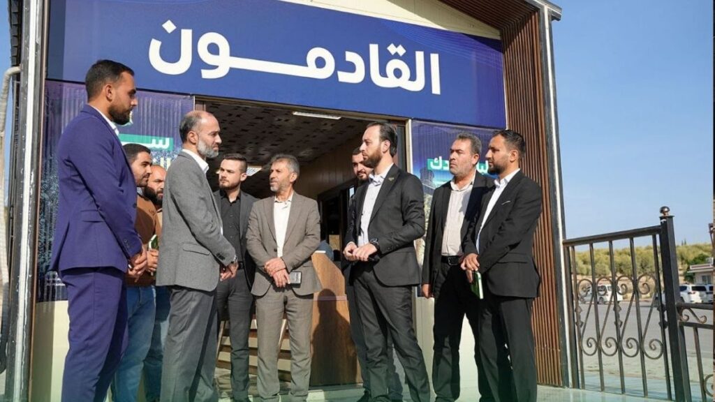 رئيس الهيئة العامة للمنافذ البرية والبحرية قتيبة بدوي يجري جولة تفقدية في منفذ الحمام الحدودي مع تركيا - 20 تشرين الثاني 2025 (هيئة المنافذ/فيس بوك)