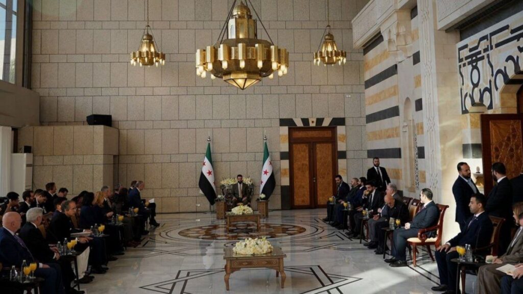 وصول وفد مجلس الأمن الدولي إلى قصر الشعب بدمشق ولقائه مع الرئيس أحمد الشرع - 4 كانون الأول 2025 (سانا)