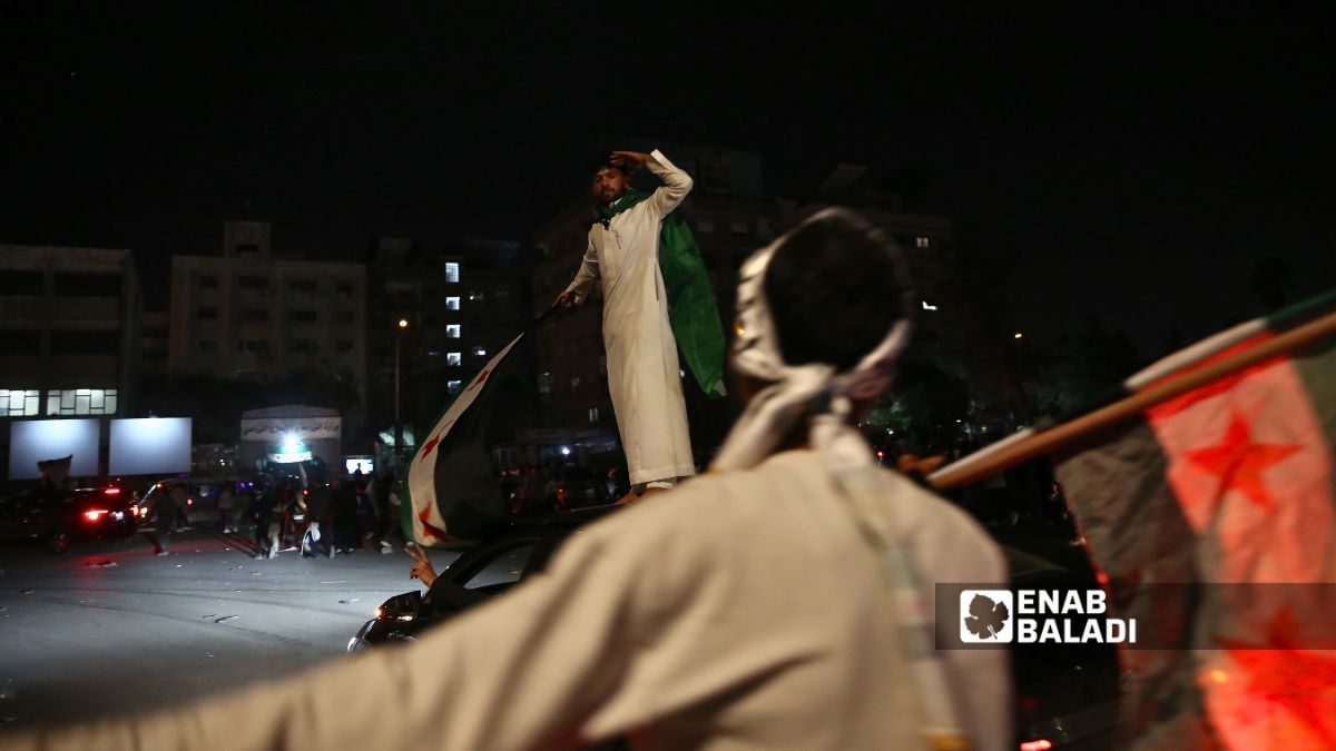دمشق خلال الاحتفال الليلي بالذكرى الأولى لسقوط النظام – 8 كانون الأول 2025 (عنب بلدي/نور حمزة)