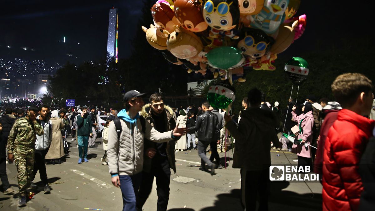 احتفالات ليلية في دمشق بالذكرى الأولى لسقوط نظام الأسد –  8 كانون الأول 2025 (عنب بلدي/نور حمزة)