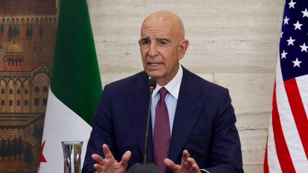 المبعوث الأمريكي الخاص لسوريا توم برّاك خلال مؤتمر صحفي في دمشق - 16 أيلول أيلول 2025(رويترز/خليل العشاوي)